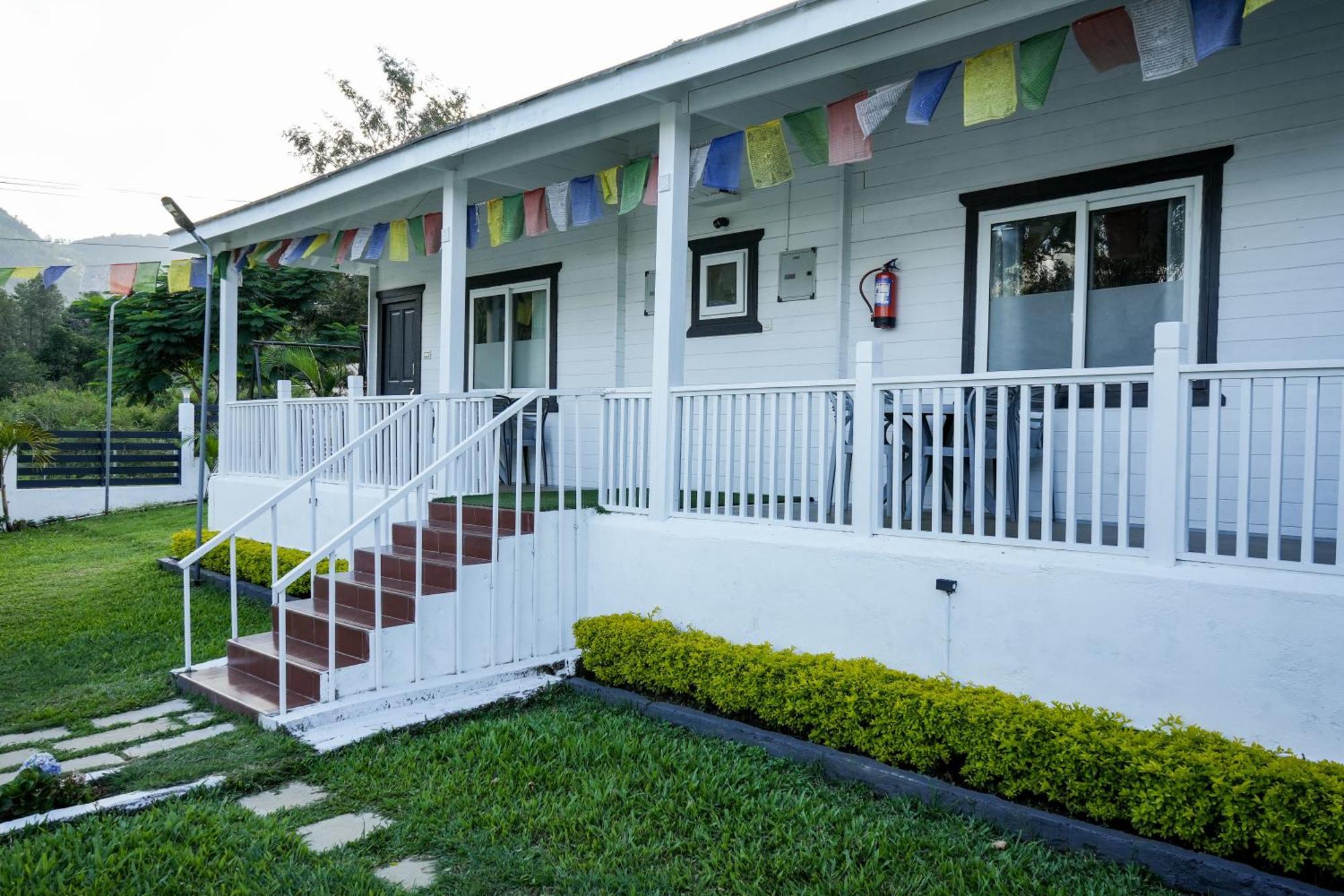 The Door To Nirvana Cottages クーヌール エクステリア 写真